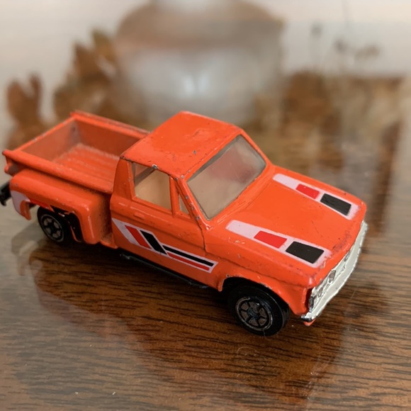 Vintage Yatming Diecast Orange Chevrolet Stepside Pickup Truck NO. 1700 Yat Ming - Picture 9 of 10